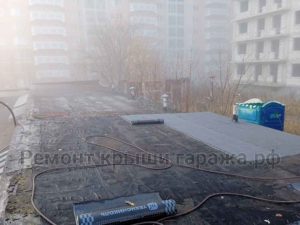Ремонт рубероидной кровли на гараже Звенигород восточный ГСК Строитель Ремонт битумно-рубероидной кровли на гараже Звенигород восточный ГСК Строитель